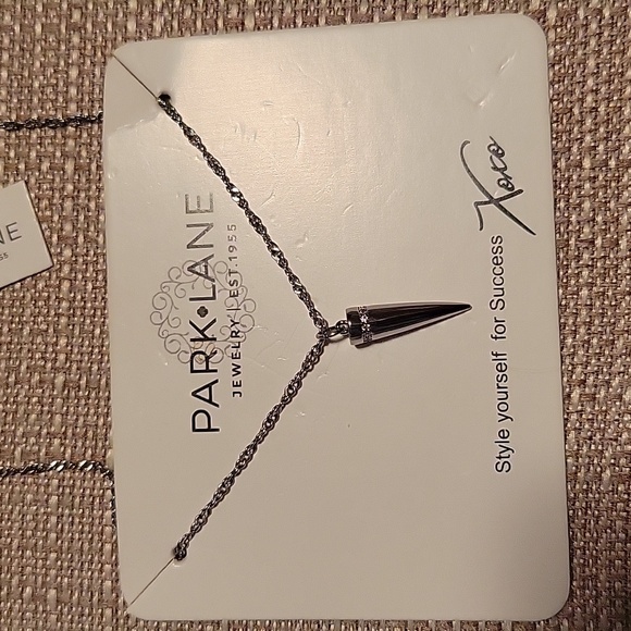 Park Lane Spur necklace - Picture 2 of 2